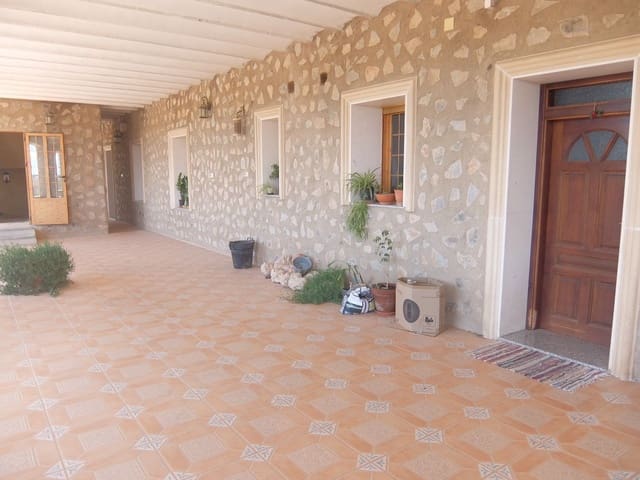 11 soveværelse Finca/Landehus til salg i Almoradí med swimmingpool garage - € 980.000 (Ref: 5698616)