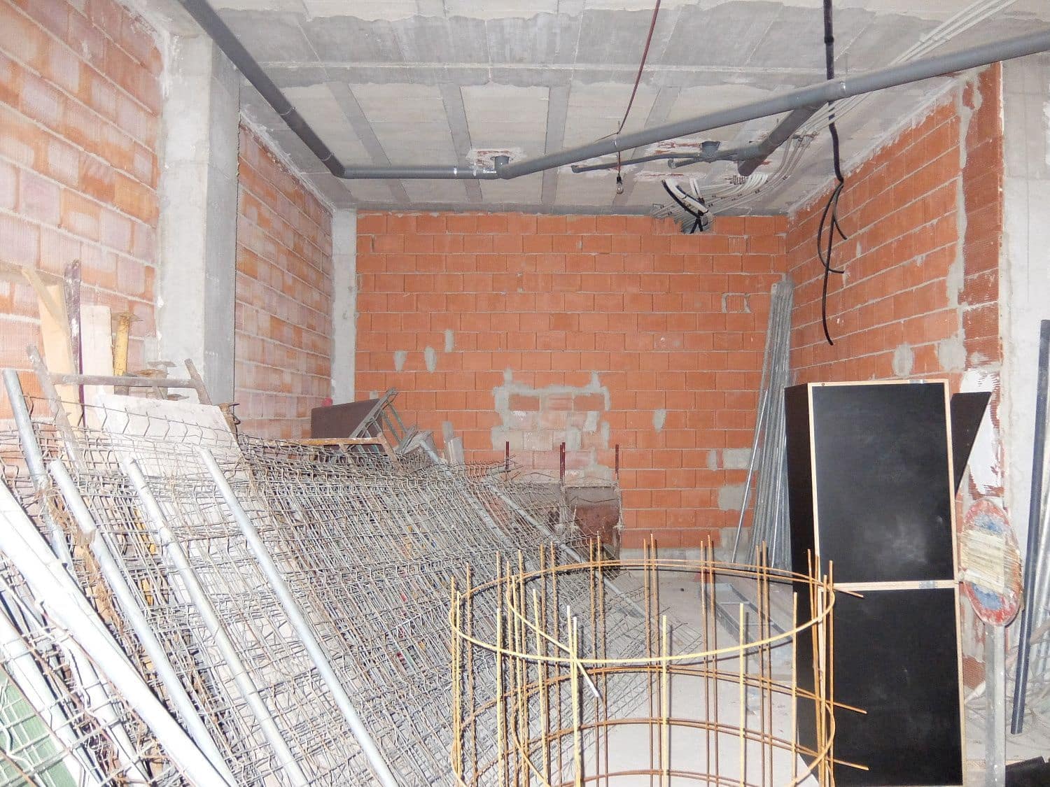 Commercial for sale in Benejuzar - € 60,000 (Ref: 5976701)