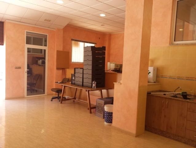 Kaupallinen vuokrattavana paikassa Formentera del Segura - 600 € (Ref: 6118711)