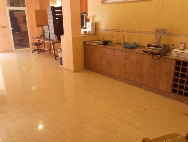 Kaupallinen vuokrattavana paikassa Formentera del Segura - 600 € (Ref: 6118711)