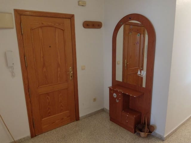 3 soveværelse Lejlighed til leje i Almoradí med garage - € 700 (Ref: 6338513)