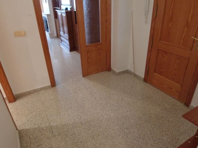 3 soveværelse Lejlighed til leje i Almoradí med garage - € 700 (Ref: 6338513)