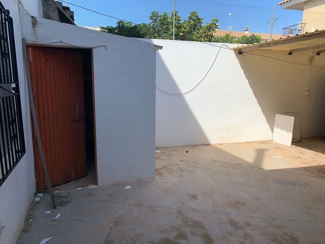 8 bedroom Townhouse for sale in Molins - Campaneta - San Bartolomé, Orihuela with garage - € 149,000 (Ref: 6408794)