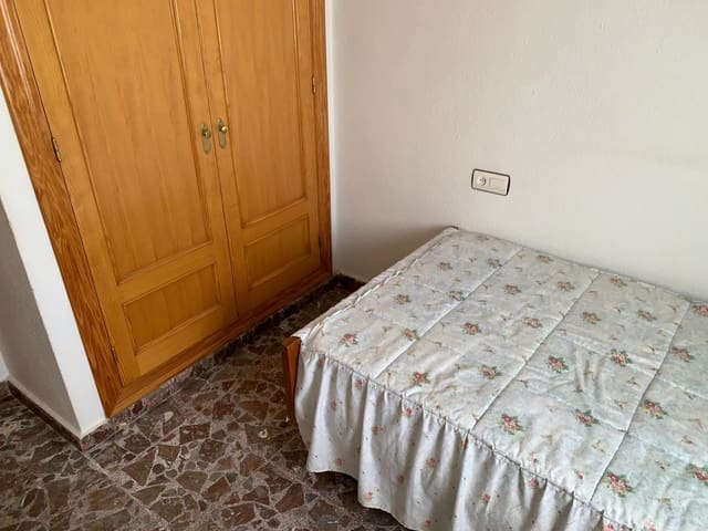 8 bedroom Townhouse for sale in Molins - Campaneta - San Bartolomé, Orihuela with garage - € 149,000 (Ref: 6408794)