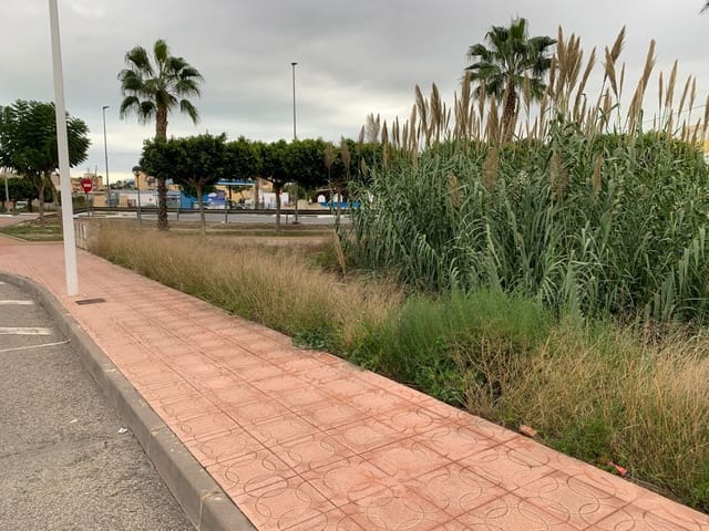 Rakentamaton maa myytävänä paikassa Rojales - 229 600 € (Ref: 6436102)