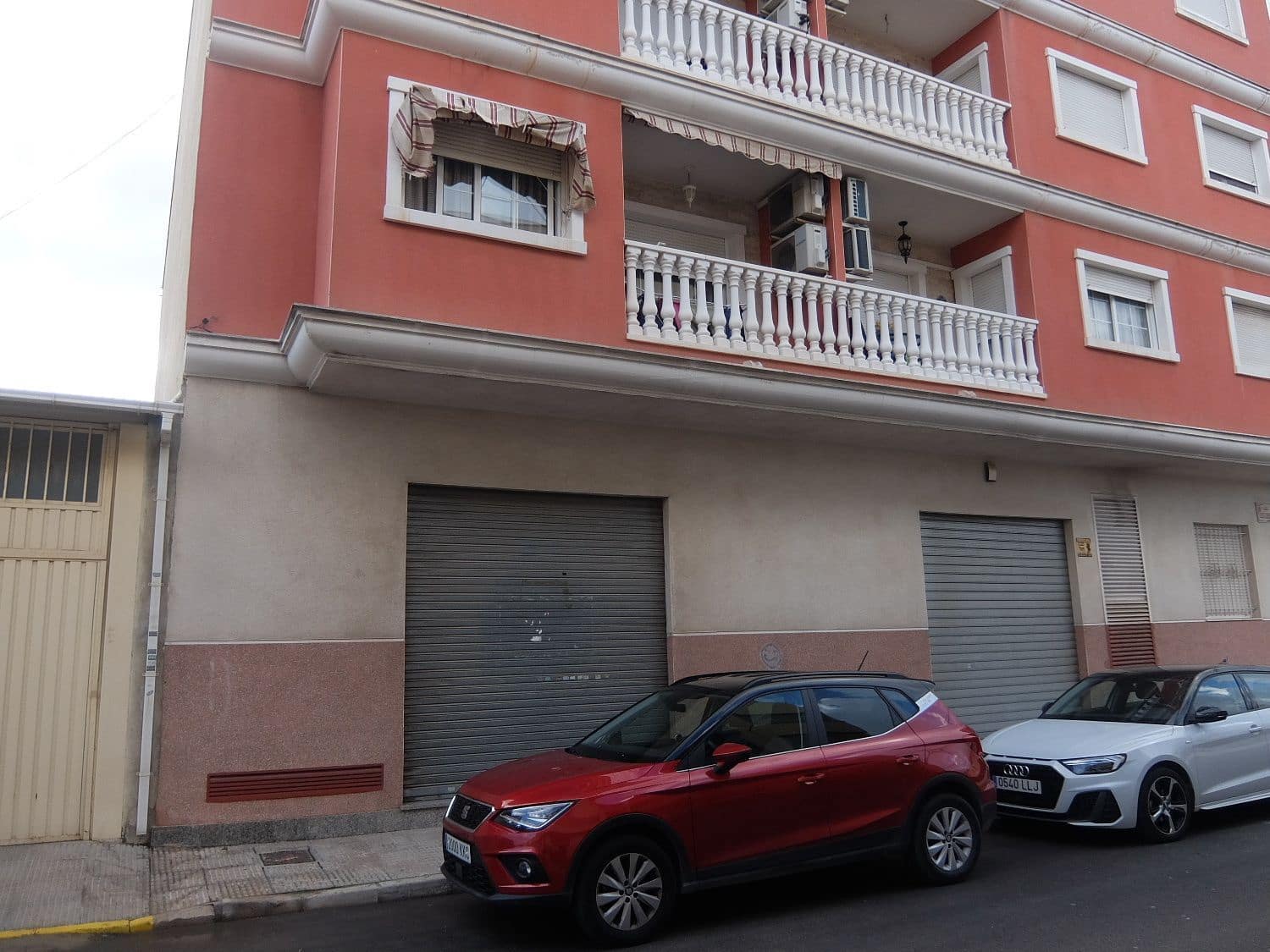 Erhverv til leje i Almoradi - € 300 (Ref: 6602808)