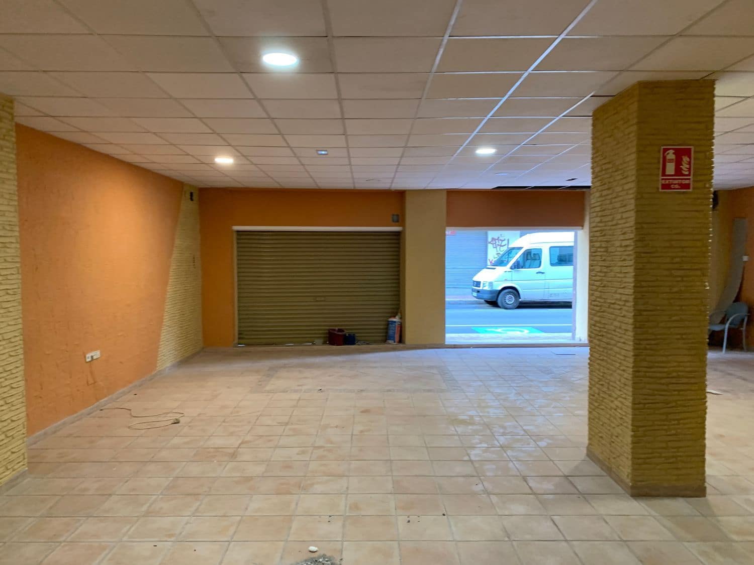 Commercial for sale in Rafal - € 180,000 (Ref: 6807865)