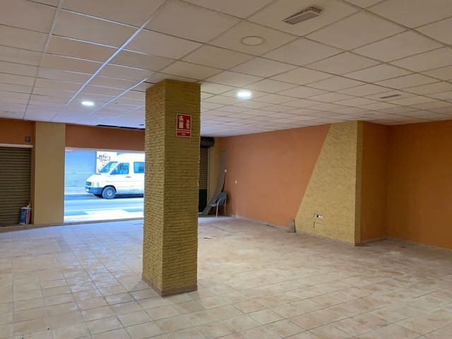 Erhverv til salg i Rafal - € 180.000 (Ref: 6807865)