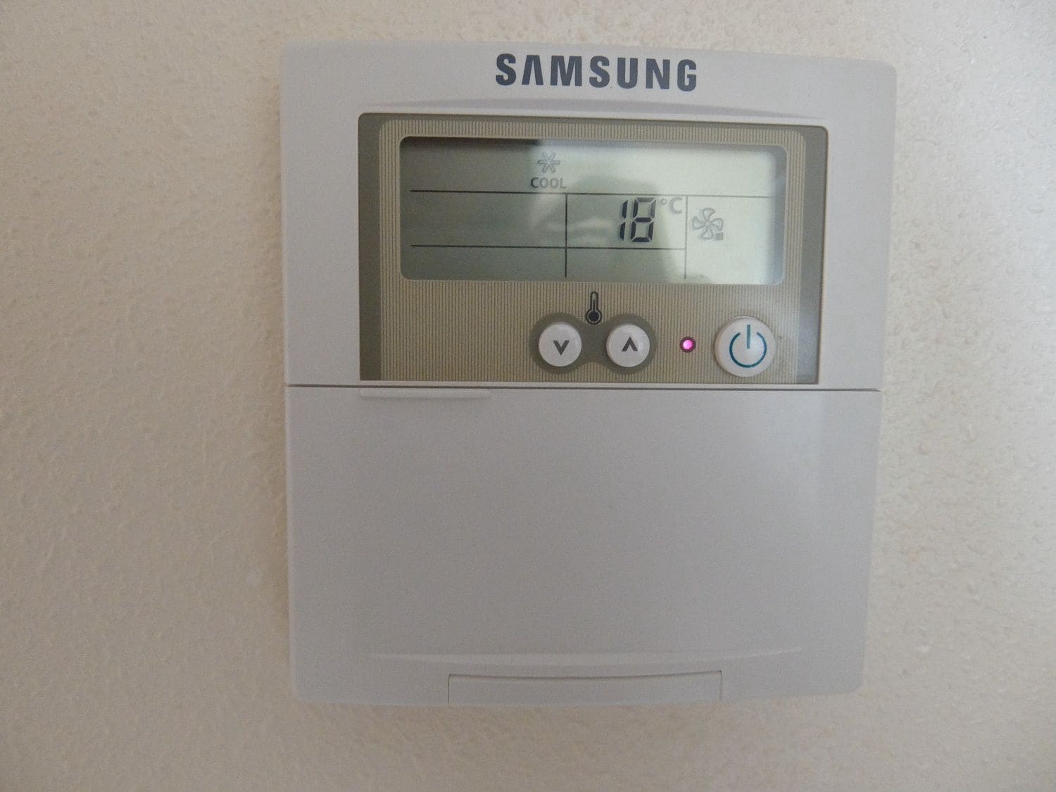 Appartement de 2 chambres à louer à Almoradi avec piscine garage - 600 € (Ref: 6874203)