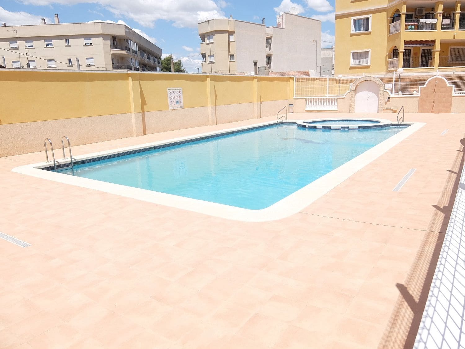 Appartement de 2 chambres à louer à Almoradi avec piscine garage - 600 € (Ref: 6874203)