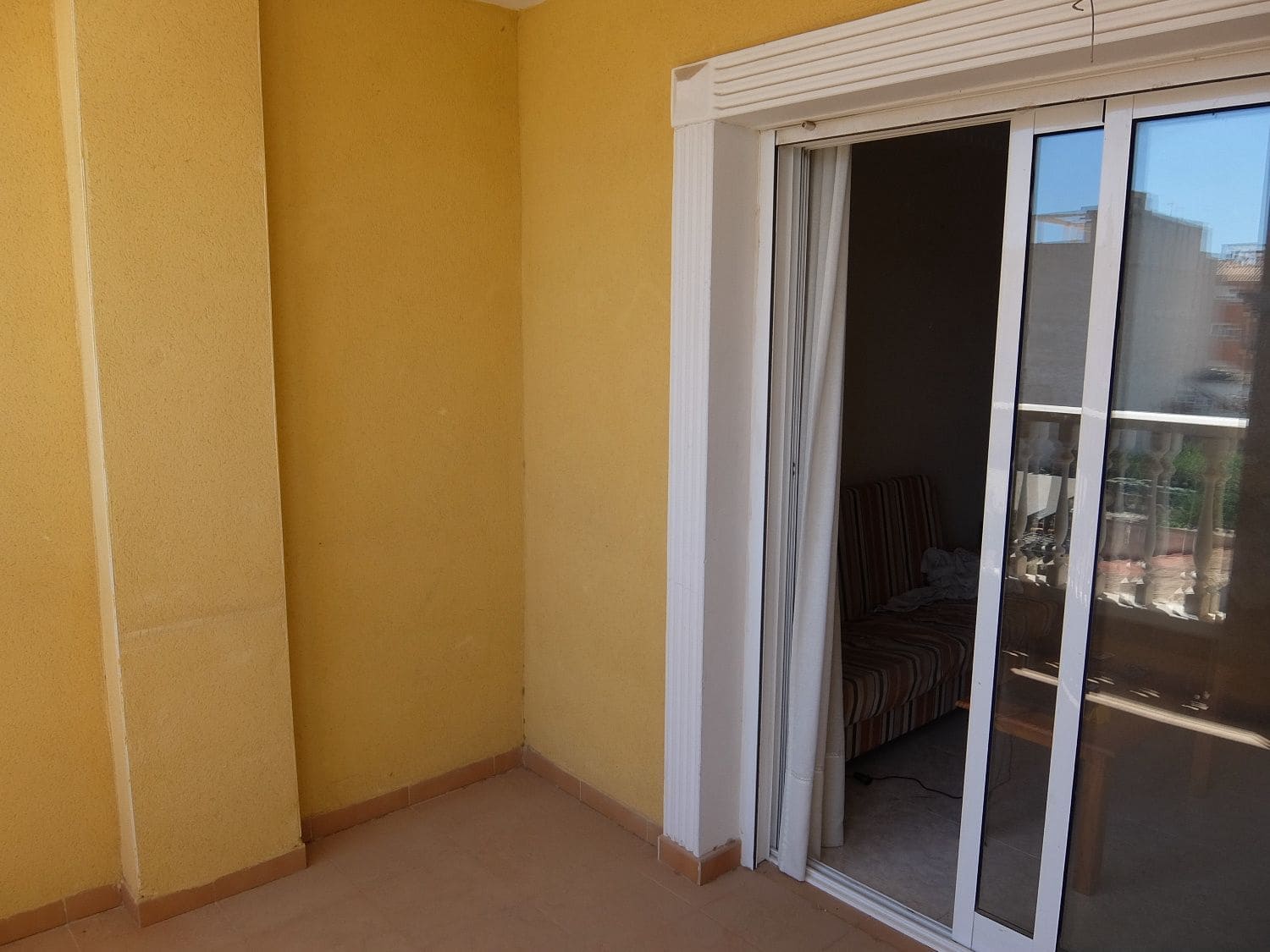 Appartement de 2 chambres à louer à Almoradi avec piscine garage - 600 € (Ref: 6874203)