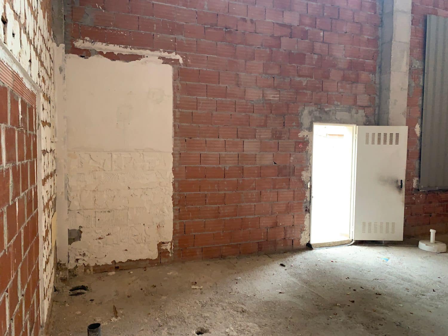 Commercial for sale in Algorfa - € 89,000 (Ref: 7158629)