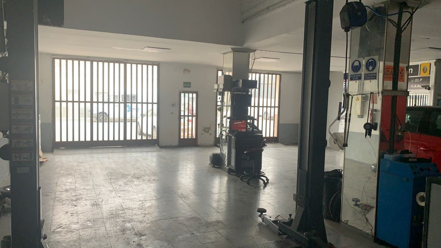 Erhverv til salg i Almoradi - € 345.000 (Ref: 7268709)