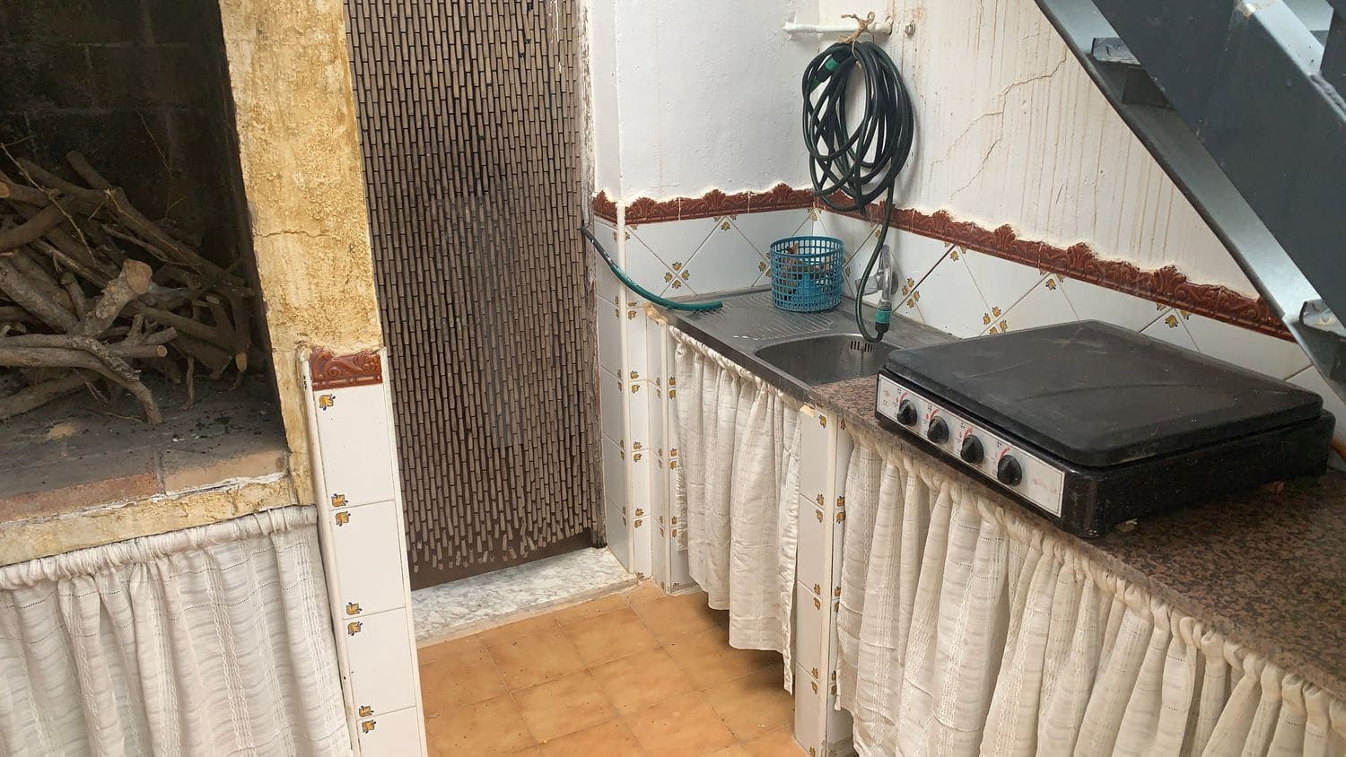 Erhverv til salg i Almoradi - € 345.000 (Ref: 7268709)