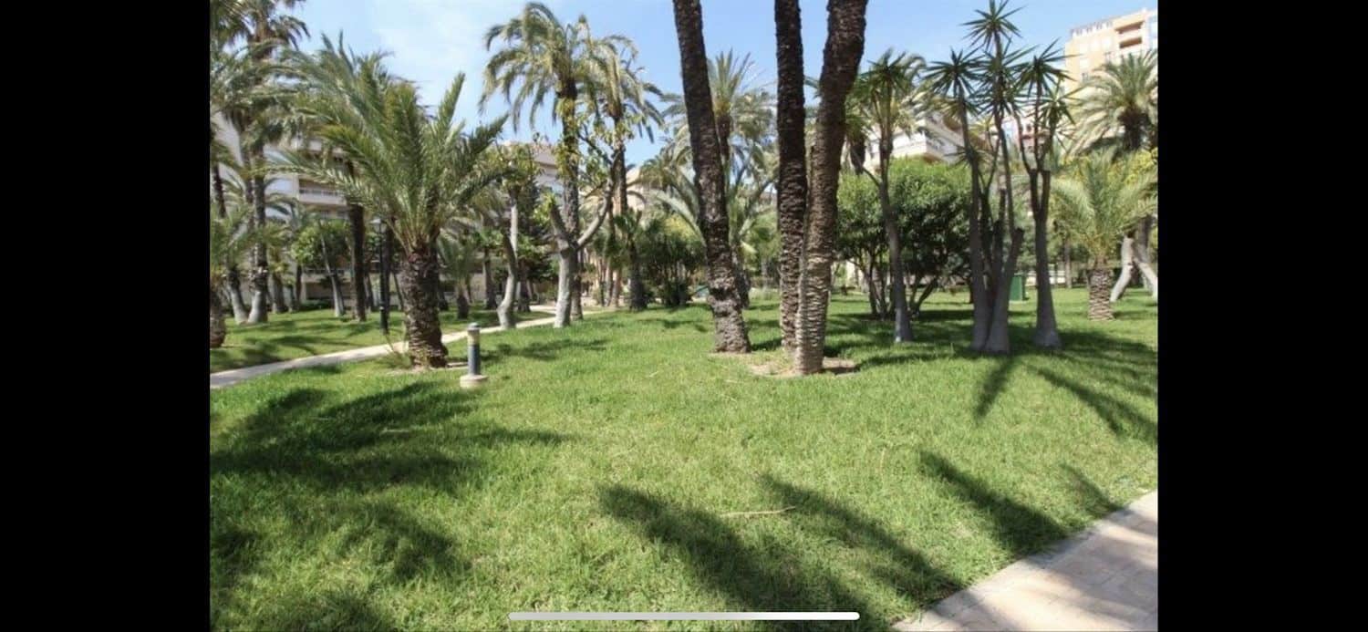 3 sypialnia Apartament na sprzedaż w Torrevieja z basenem garażem - 380 000 € (Ref: 7290222)