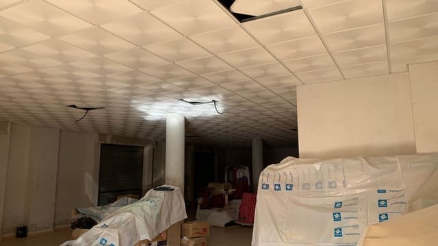 Commercial for sale in Catral - € 120,000 (Ref: 7422866)