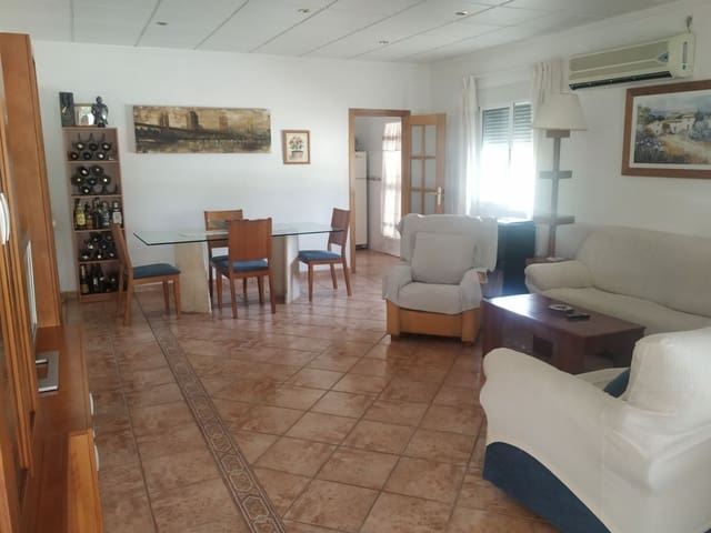 3 bedroom Villa for sale in Fortuna with pool - € 189,000 (Ref: 7570064)