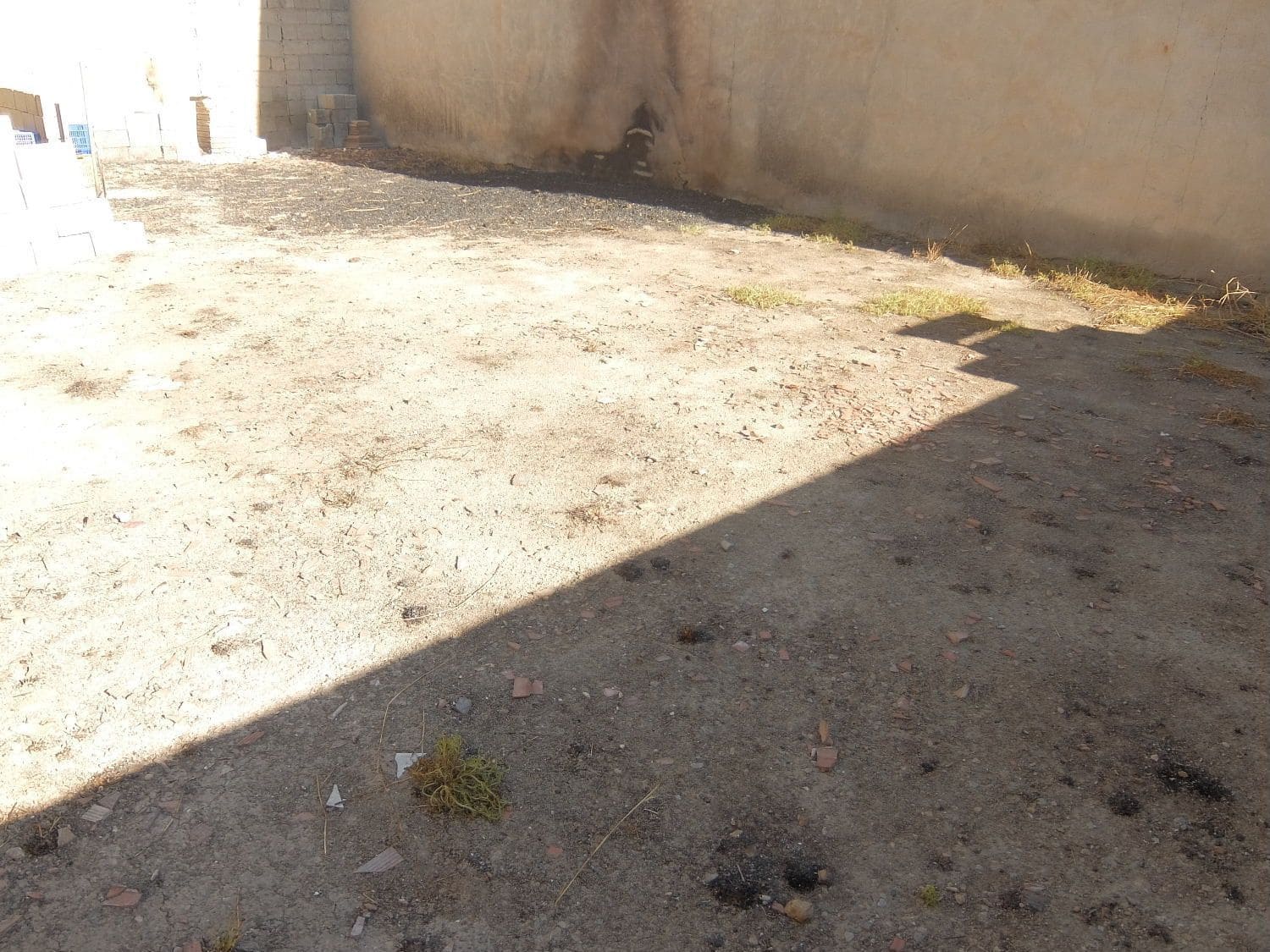 Mark till salu i Dolores - 99 900 € (Ref: 7604677)