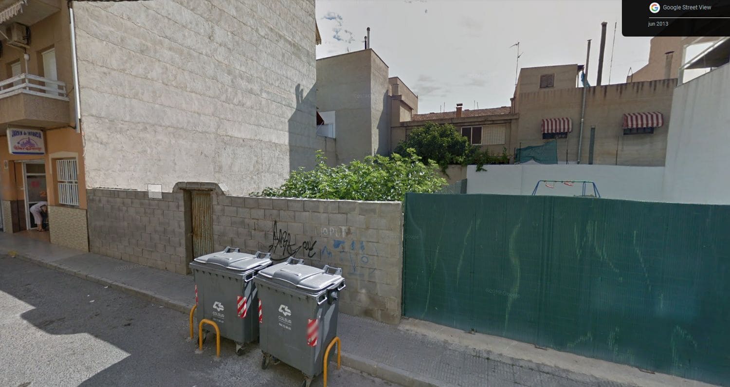 Grunde uden byggetilladelser til salg i Rafal - € 80.000 (Ref: 7865193)