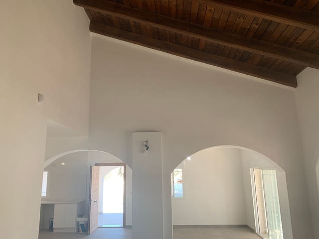 3 bedroom Villa for sale in Catral with pool garage - € 450,000 (Ref: 7917981)