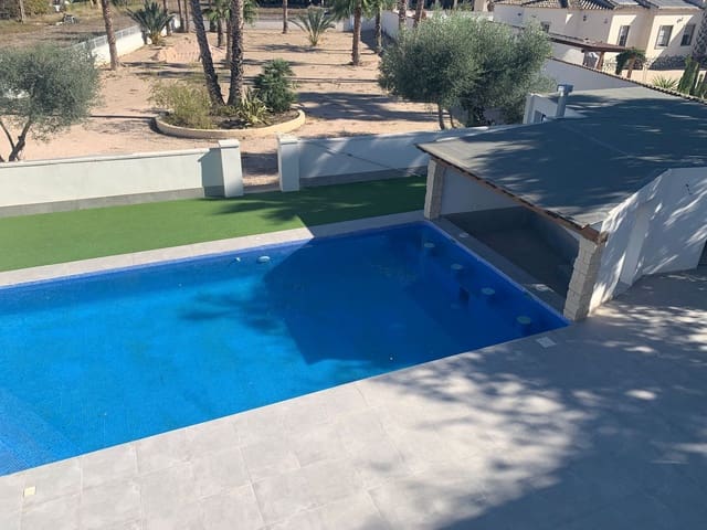 3 bedroom Villa for sale in Catral with pool garage - € 450,000 (Ref: 7917981)
