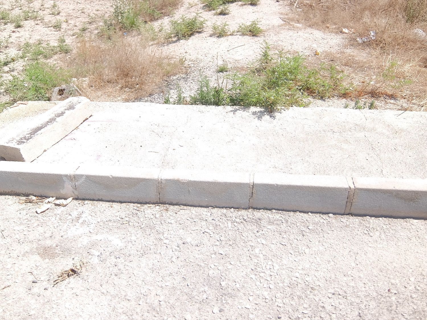 Grunde uden byggetilladelser til salg i Almoradi - € 124.000 (Ref: 7917984)