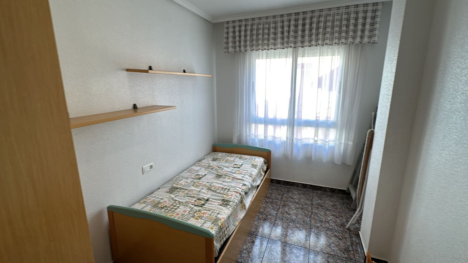 3 Zimmer Apartment zu verkaufen in Torrevieja mit Garage - 189.000 € (Ref: 7945251)