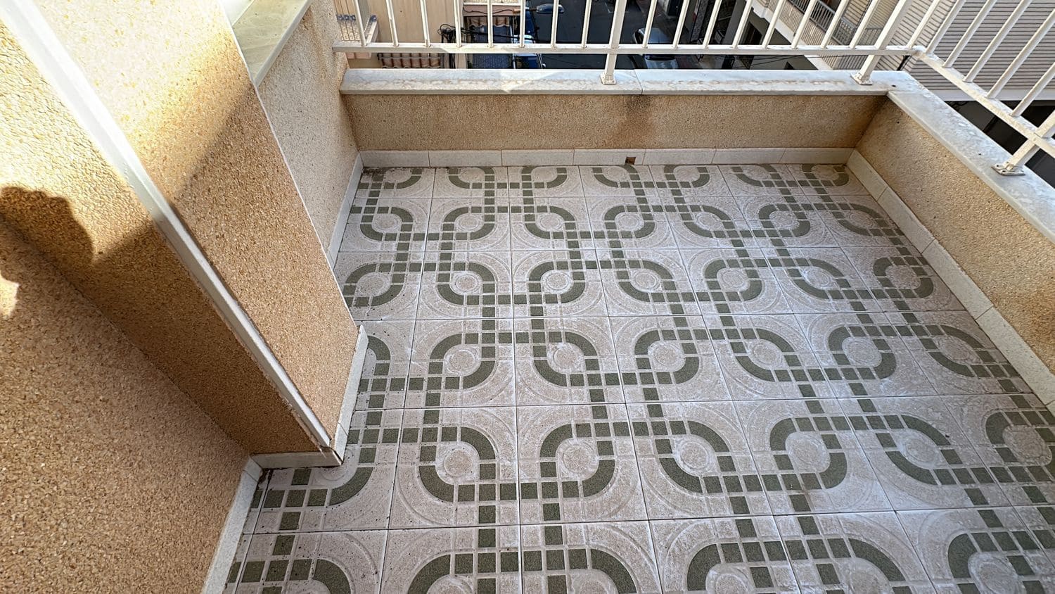 3 Zimmer Apartment zu verkaufen in Torrevieja mit Garage - 189.000 € (Ref: 7945251)