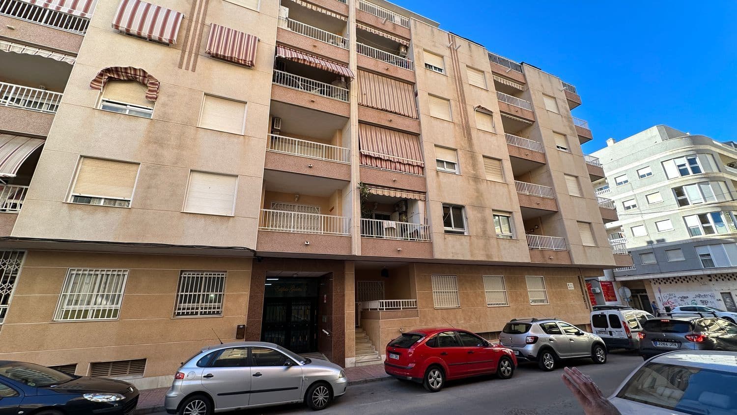 3 Zimmer Apartment zu verkaufen in Torrevieja mit Garage - 189.000 € (Ref: 7945251)