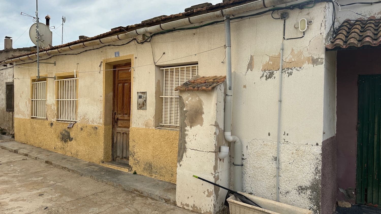 5 slaapkamer Finca/Landhuis te koop in Orihuela met zwembad garage - € 162.500 (Ref: 7945257)