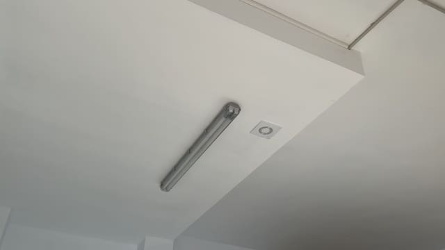 Gewerbe zu vermieten in Guardamar Playa, Guardamar del Segura mit Garage - 400 € (Ref: 8041444)