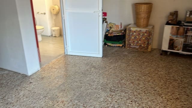 Gewerbe zu vermieten in Guardamar Playa, Guardamar del Segura mit Garage - 400 € (Ref: 8041444)