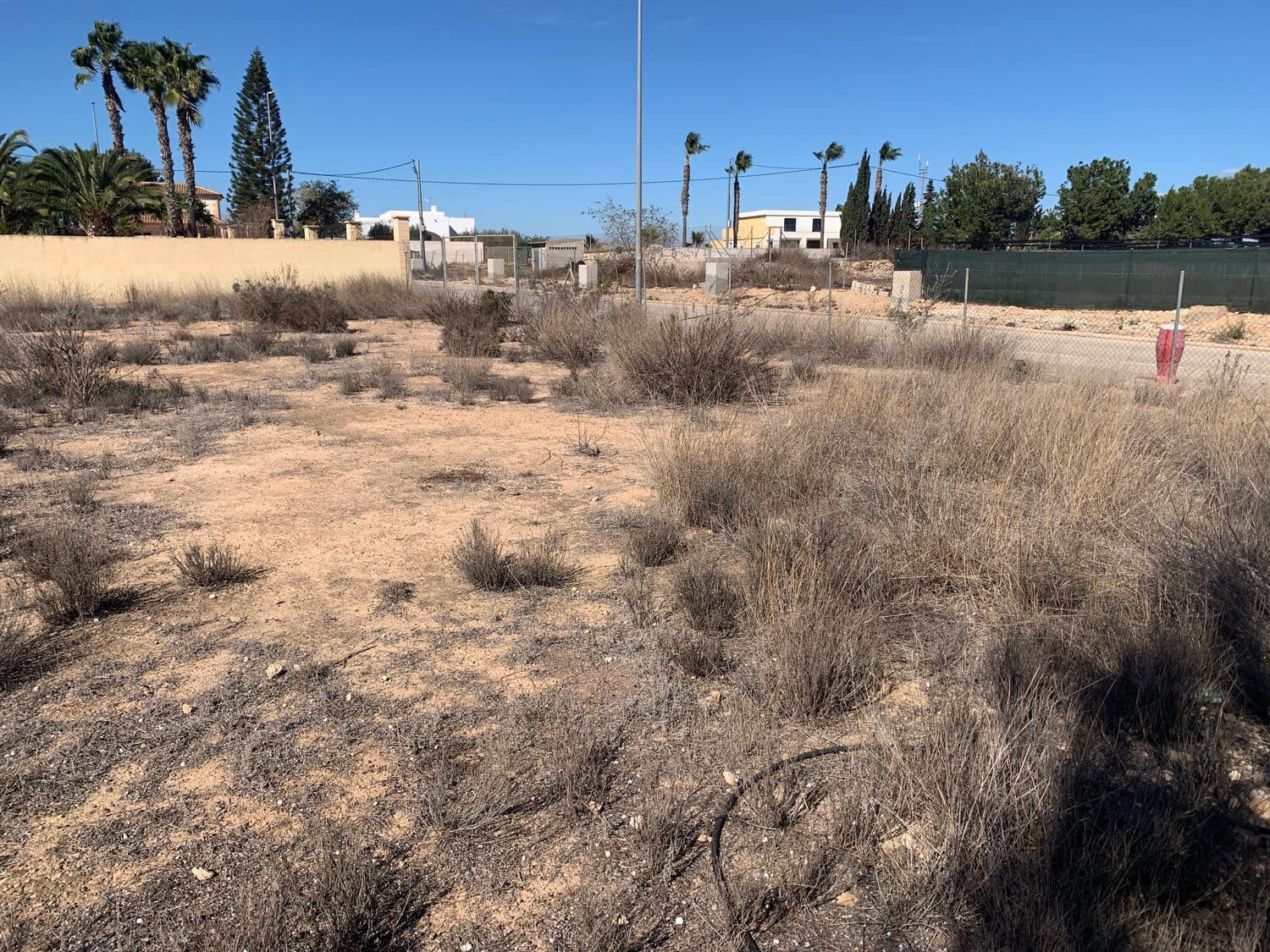 Grunde uden byggetilladelser til salg i Los Montesinos - € 690.000 (Ref: 8100296)