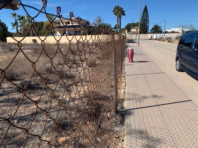 Grond te koop in Los Montesinos - € 690.000 (Ref: 8100296)