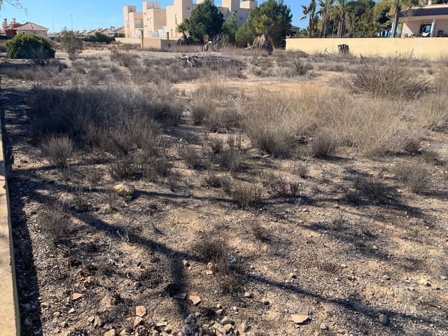 Grond te koop in Los Montesinos - € 690.000 (Ref: 8100296)