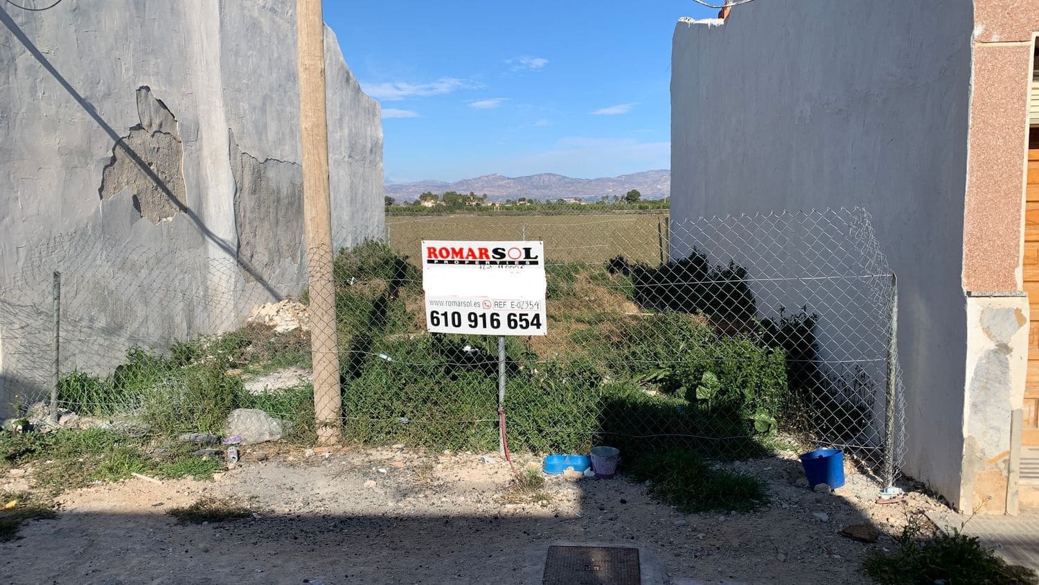 Grunde uden byggetilladelser til leje i Almoradi - € 275 (Ref: 8125403)