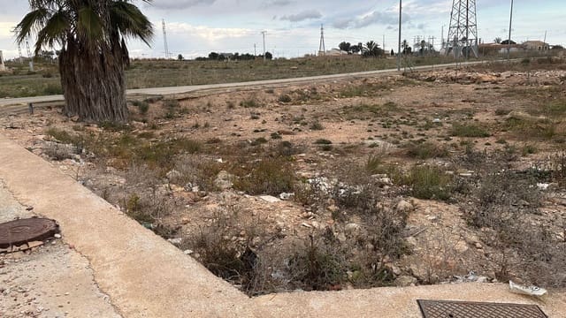 Grond te koop in Los Montesinos - € 378.000 (Ref: 8168276)