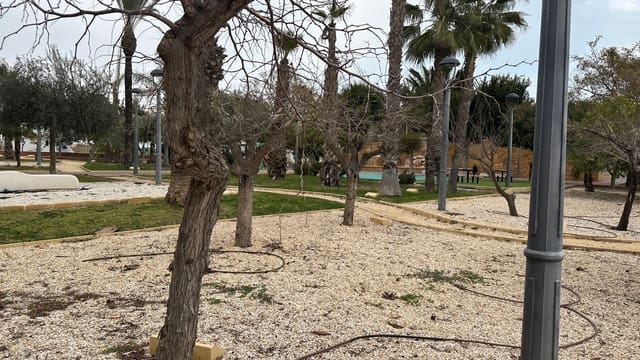 Grond te koop in Los Montesinos - € 378.000 (Ref: 8168276)