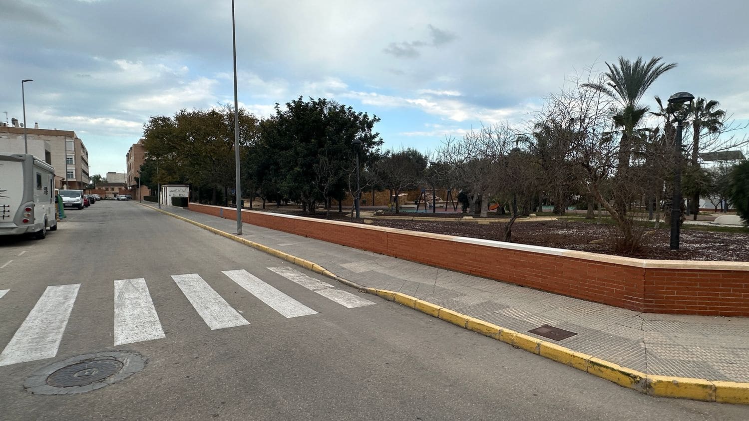 Mark till salu i Los Montesinos - 378 000 € (Ref: 8168276)