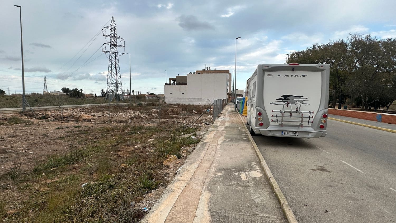 Mark till salu i Los Montesinos - 378 000 € (Ref: 8168276)