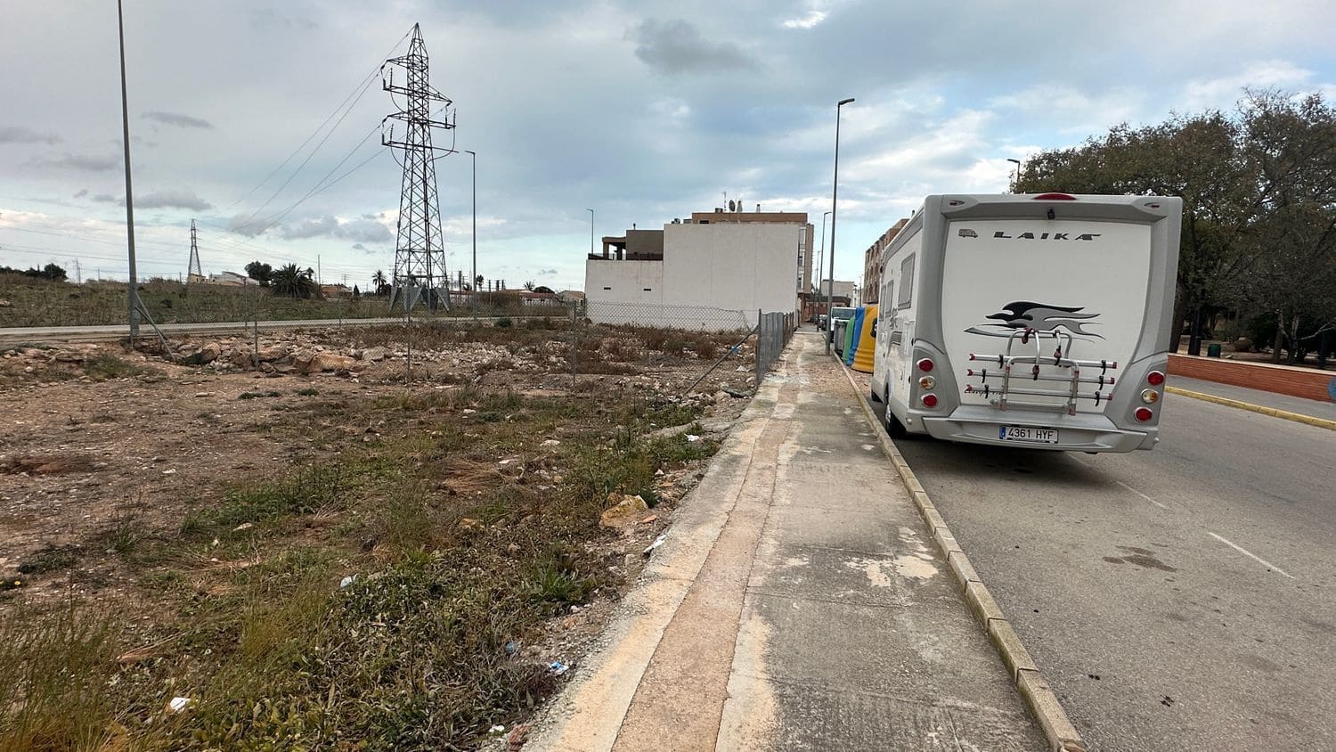 Mark till salu i Los Montesinos - 378 000 € (Ref: 8168276)