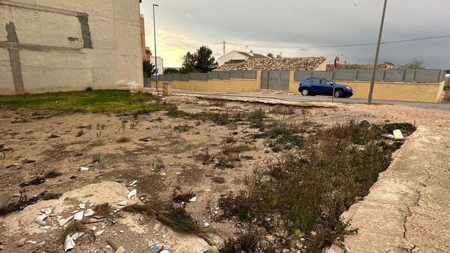 Grond te koop in Los Montesinos - € 310.000 (Ref: 8168277)