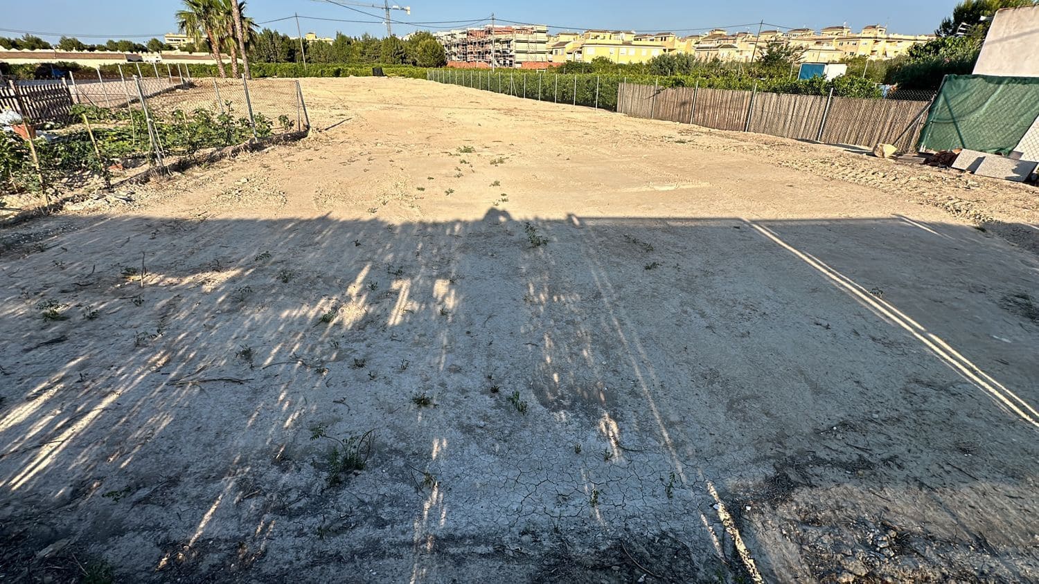 Grunde uden byggetilladelser til leje i Formentera del Segura - € 300 (Ref: 8370592)