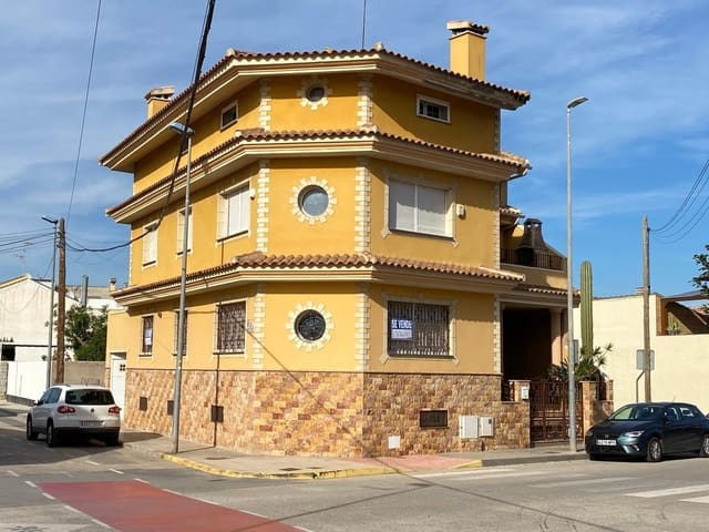 7 chambre Villa/Maison à vendre à Almoradí avec garage - 490 000 € (Ref: 8576215)