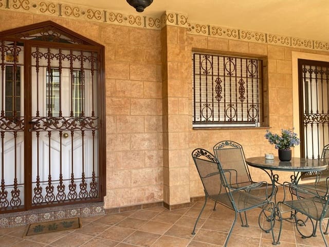 7 chambre Villa/Maison à vendre à Almoradí avec garage - 490 000 € (Ref: 8576215)