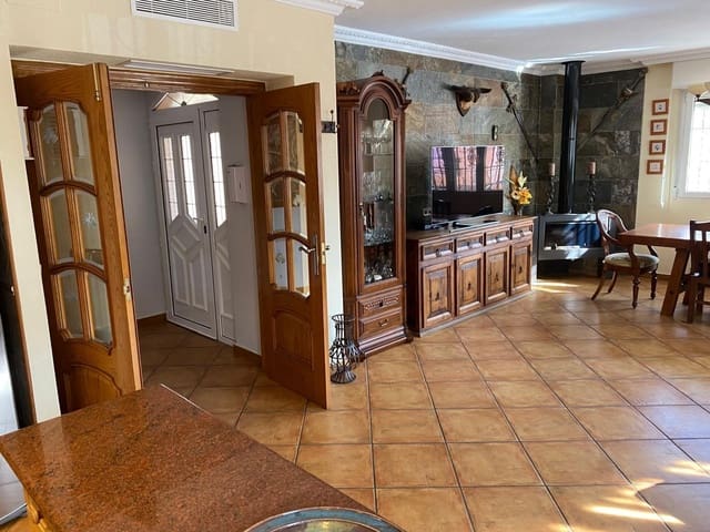 7 chambre Villa/Maison à vendre à Almoradí avec garage - 490 000 € (Ref: 8576215)