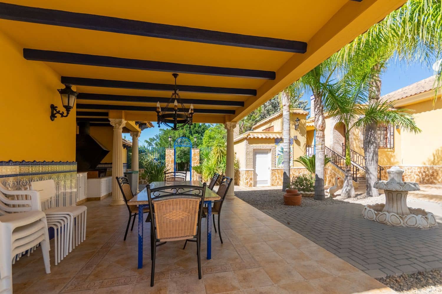 3 soveværelse Finca/Landehus til salg i Orihuela med swimmingpool garage - € 800.000 (Ref: 8583732)