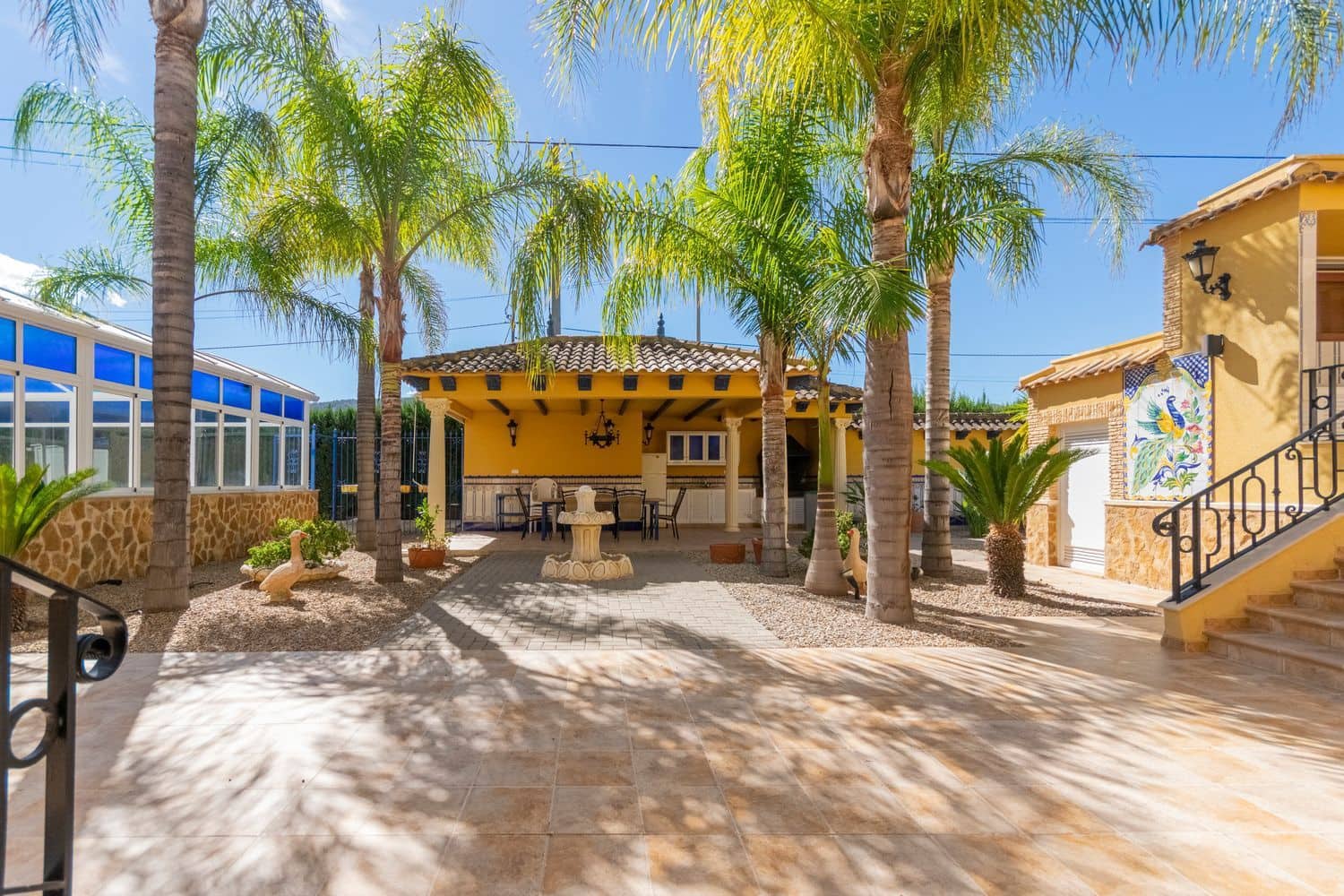 3 soveværelse Finca/Landehus til salg i Orihuela med swimmingpool garage - € 800.000 (Ref: 8583732)