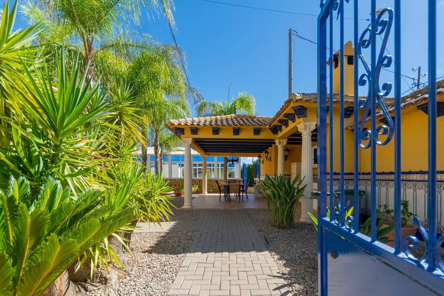 3 soveværelse Finca/Landehus til salg i Orihuela med swimmingpool garage - € 800.000 (Ref: 8583732)