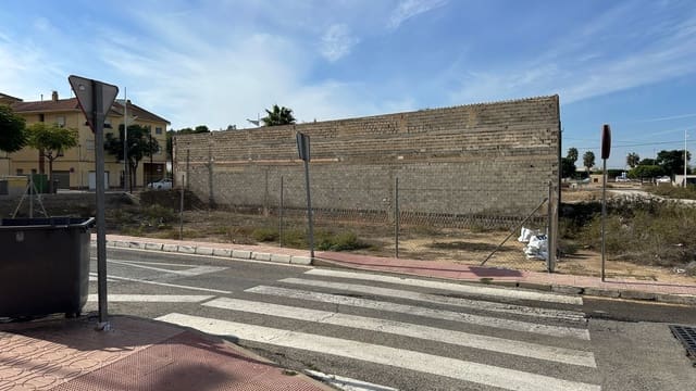 Ubebygd land til salgs i Rojales - € 344 500 (Ref: 8603291)